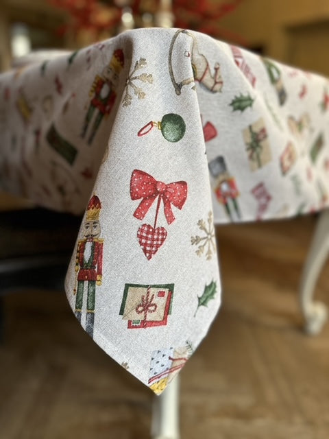 Ziemassvētku galdauts "Christmas Story"