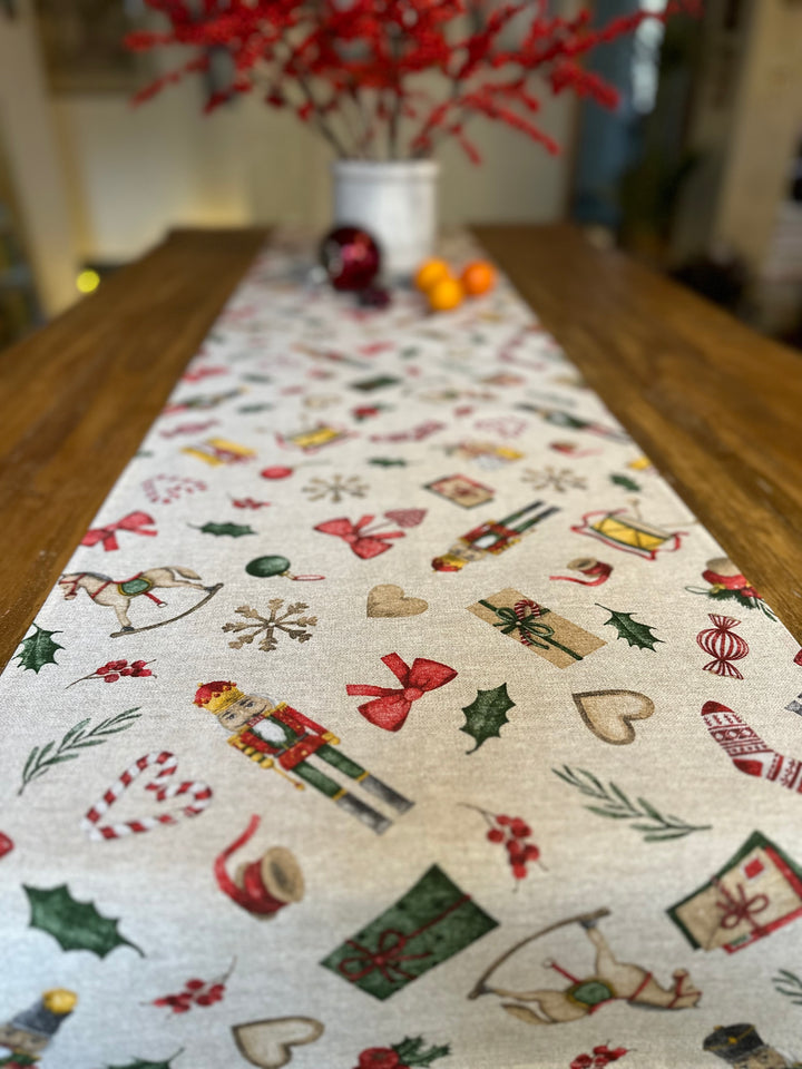 Ziemassvētku galda celiņš "Christmas Story"
