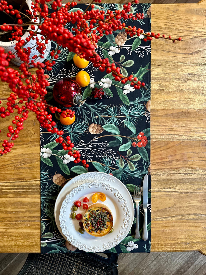 Ziemassvētku galda celiņš ar pušķi "Christmas Forest"