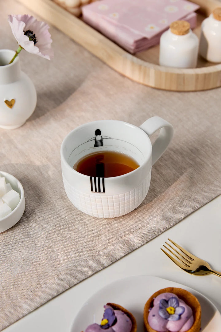 Porcelāna tase "Peldvieta pie ezera"