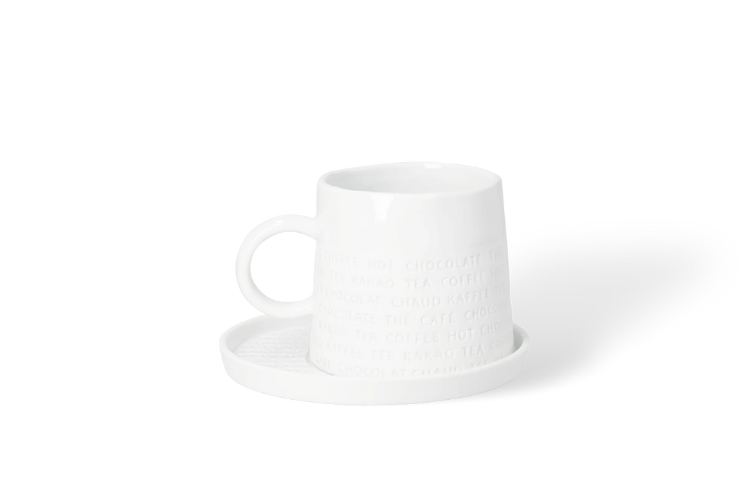 Porcelāna krūze ar apakštasīti “Frühstück”