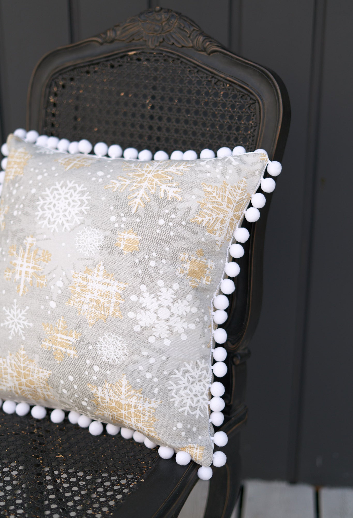 Ziemassvētku spilvendrāna ar dekora maliņu "TeaLurex Oro"
