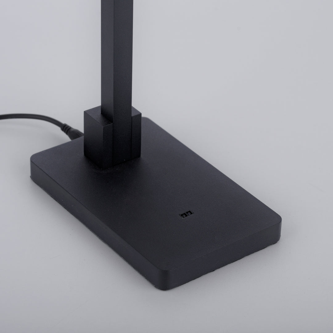 PURE-GRAFO Grīdas lampa – melna, ar skārienjutīgu dimmeri