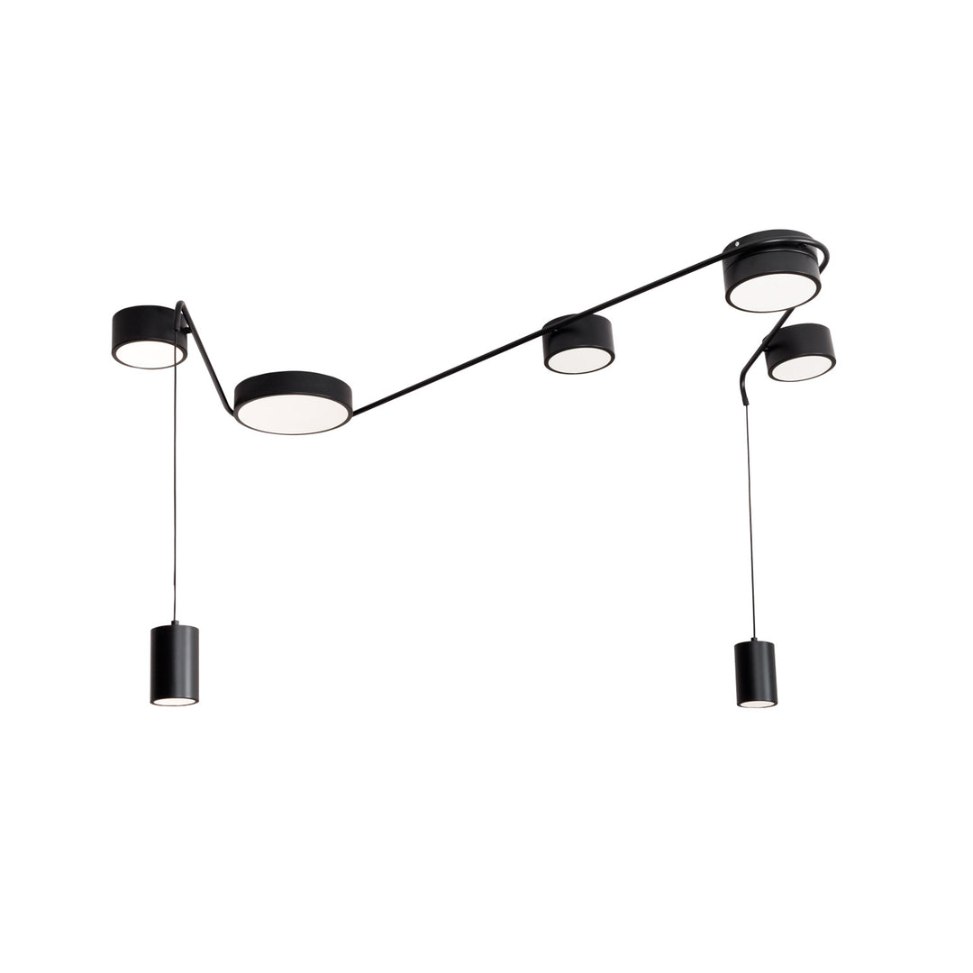 Griestu lampa ZUMAIA, divi varianti
