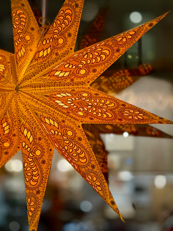 Zvaigzne-lampa dzeltena 7 stari