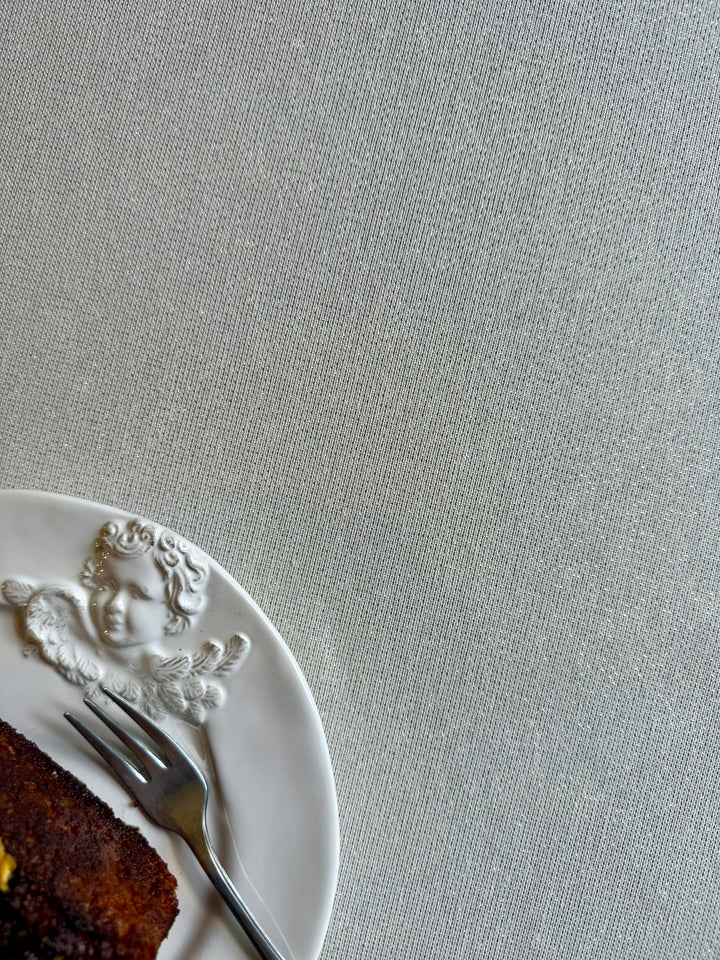 Viegli zeltains apaļš svētku galdauts "Liso Cudro Oro"