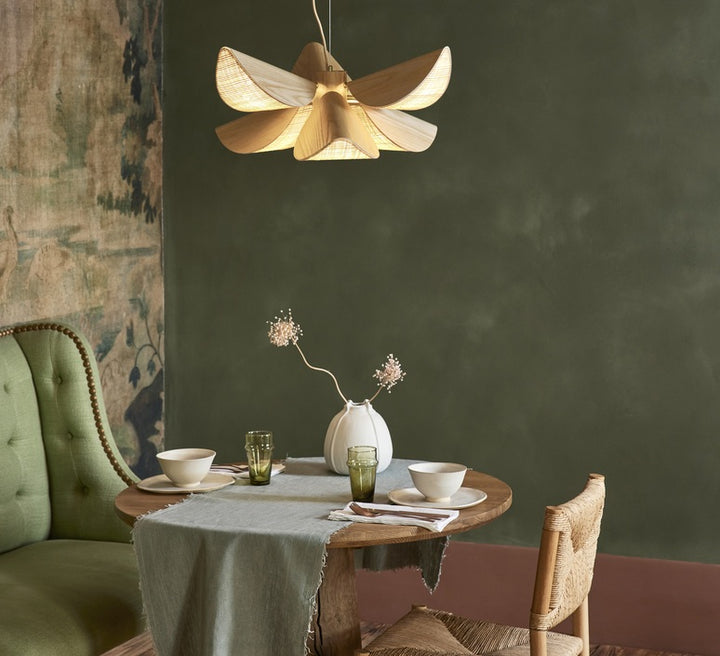 Lys piekaramā lampa