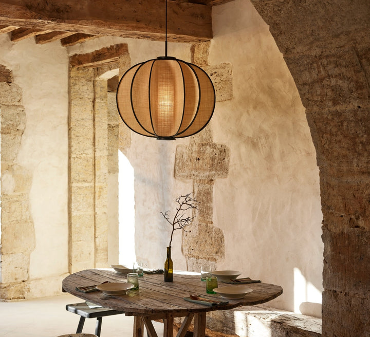 Solis piekaramā lampa