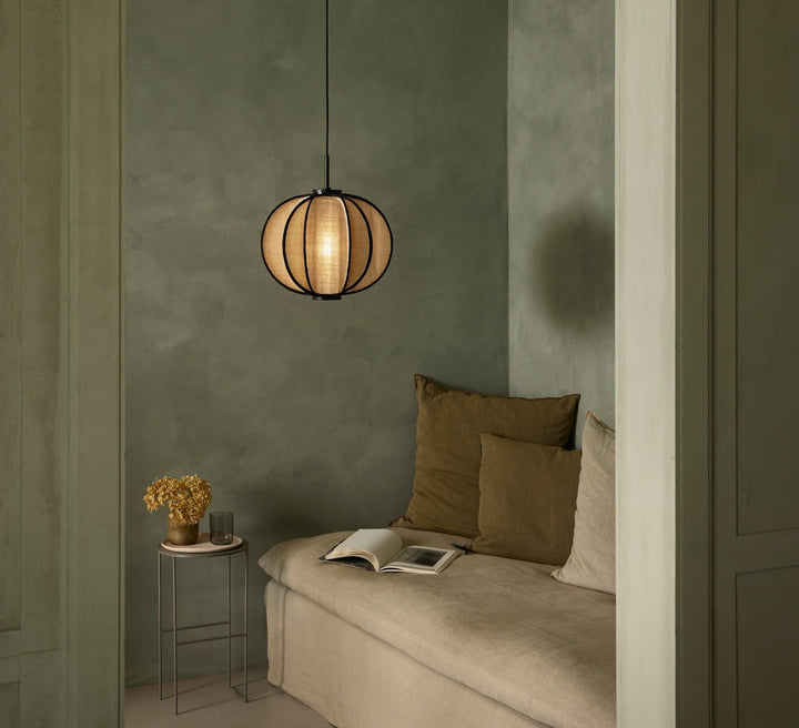 Solis piekaramā lampa